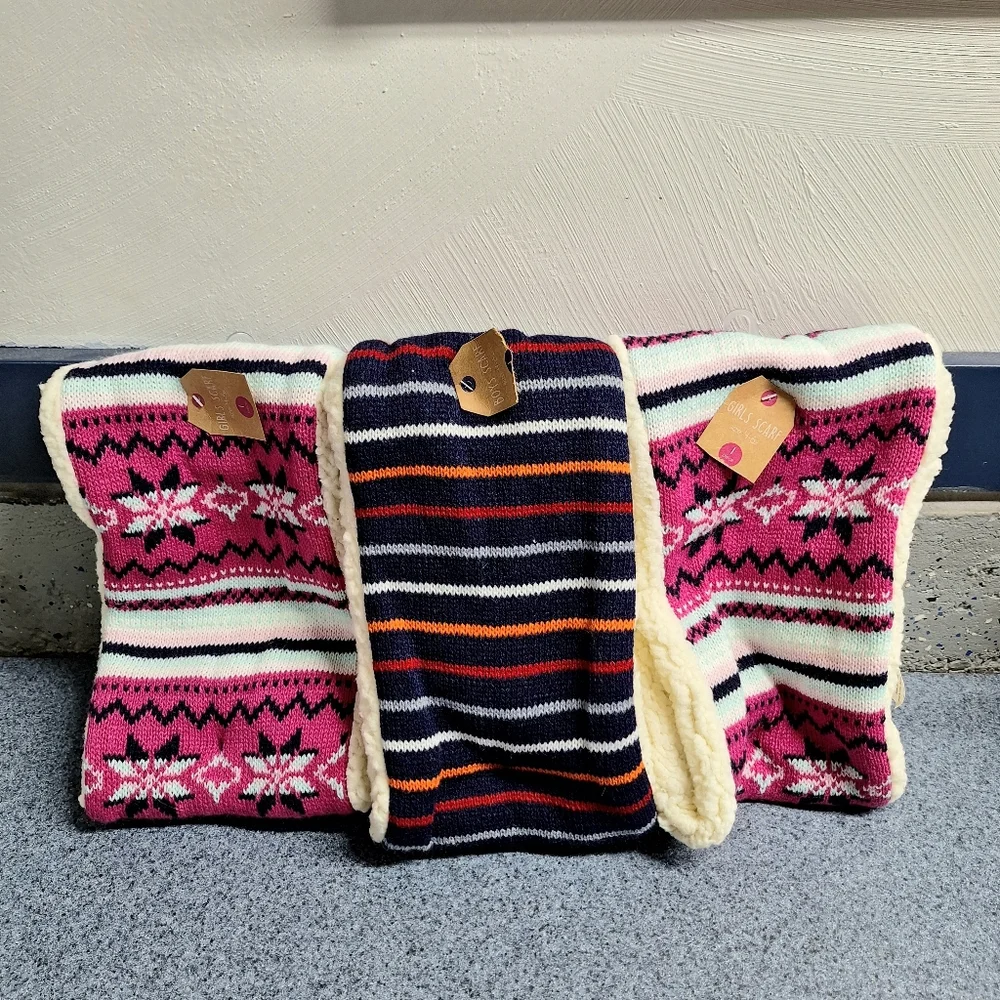 Gertex Plush Scarf, Bundle (2) Snowflakes & (1)Stripes Set of 3, Ages 4-6, NWt